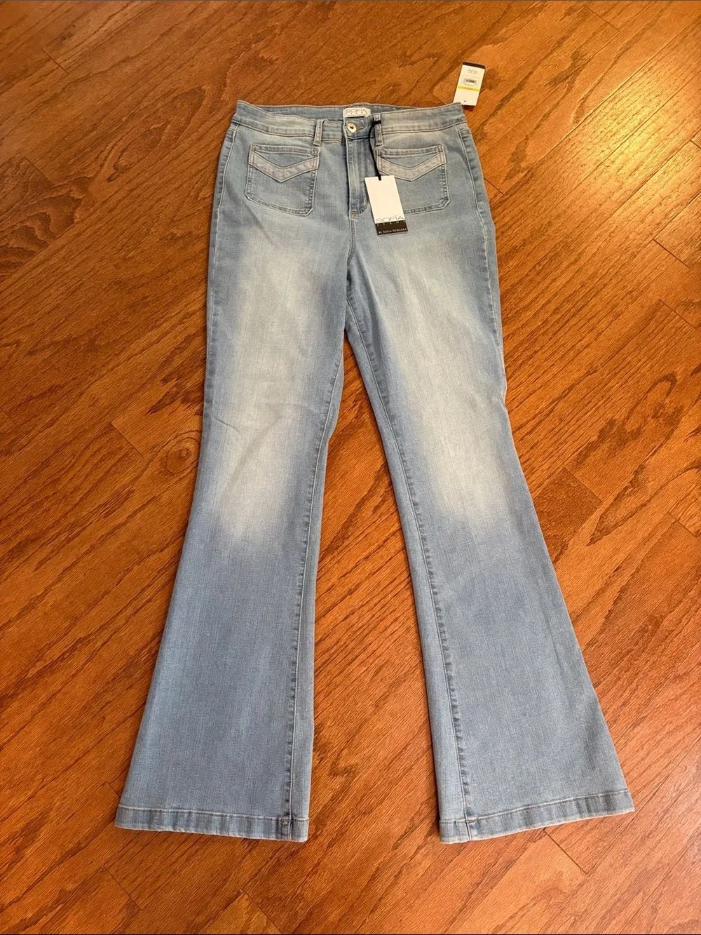 NWT Alexa High Rise Jeans size 12 Flare